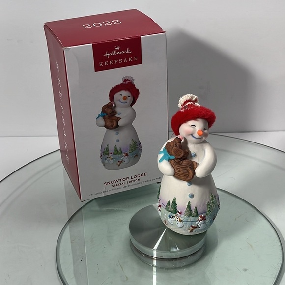 Hallmark Keepsake Snowtop Lodge Special Edition Christmas Tree Puppy Ornament - Picture 7 of 11